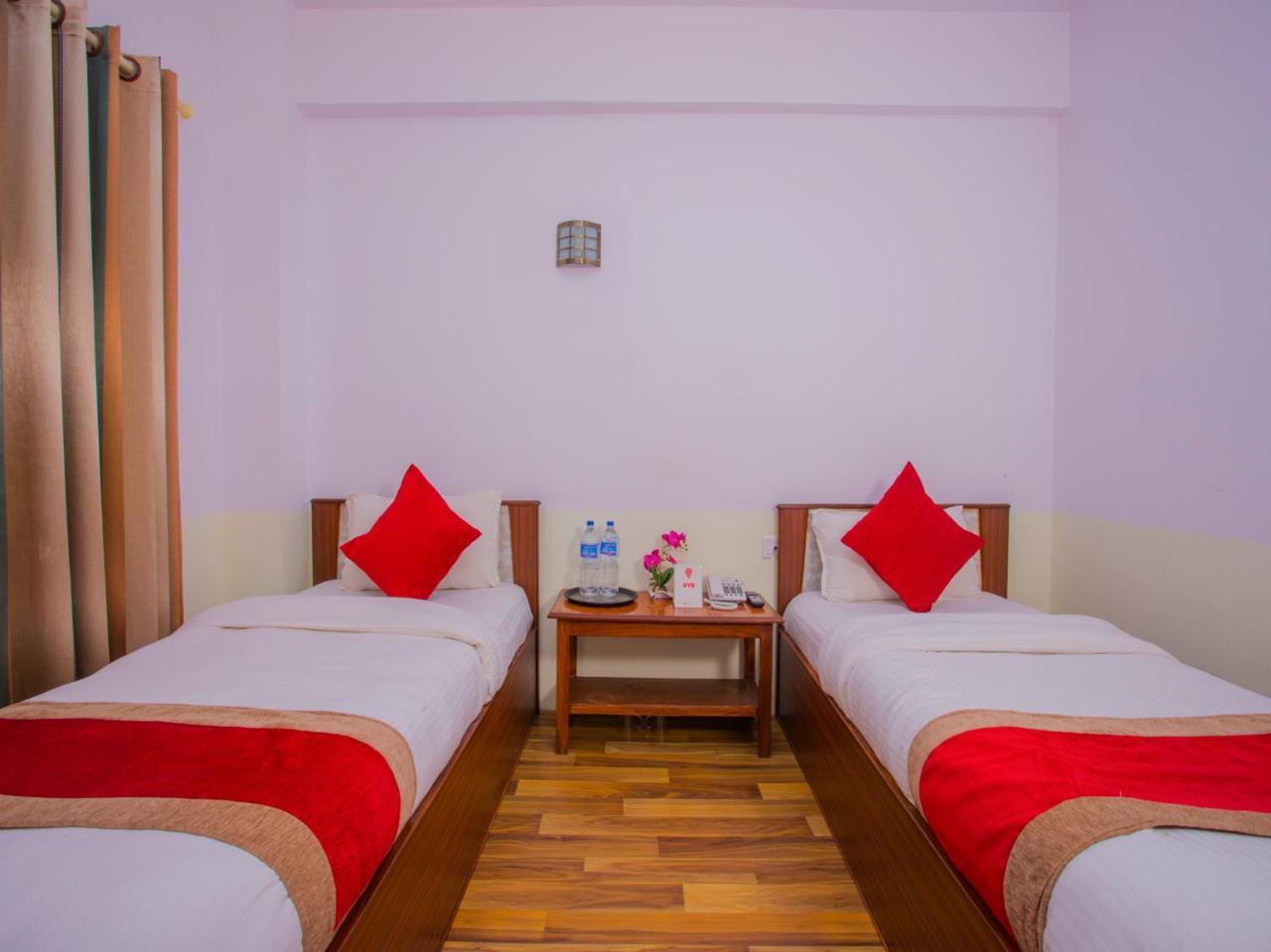 Oyo 255 White Zambala Hotel Kathmandu Exterior photo