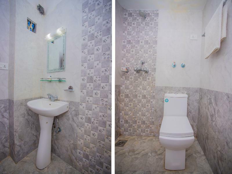 Oyo 255 White Zambala Hotel Kathmandu Exterior photo